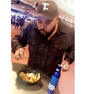 Meet your Posher, Juan